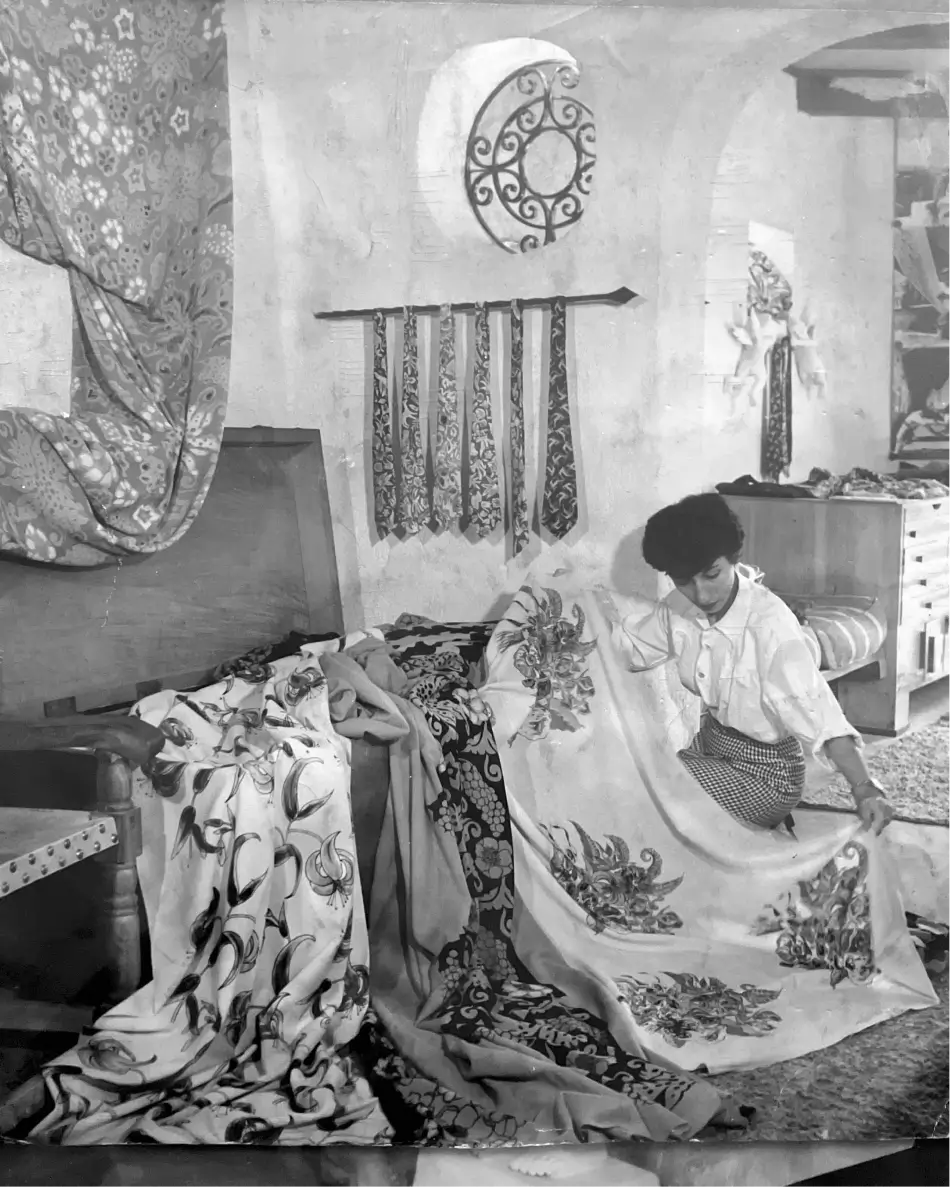 Artisan at work in the mill